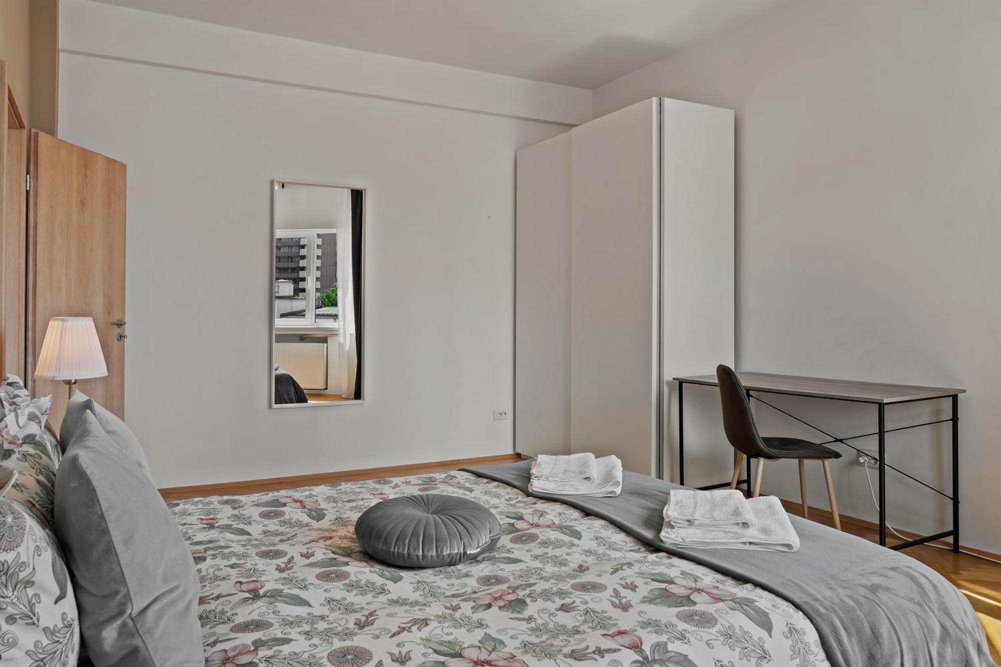 Ultracentral Dreamland Apartment 3 Bdrm Bükreş Dış mekan fotoğraf